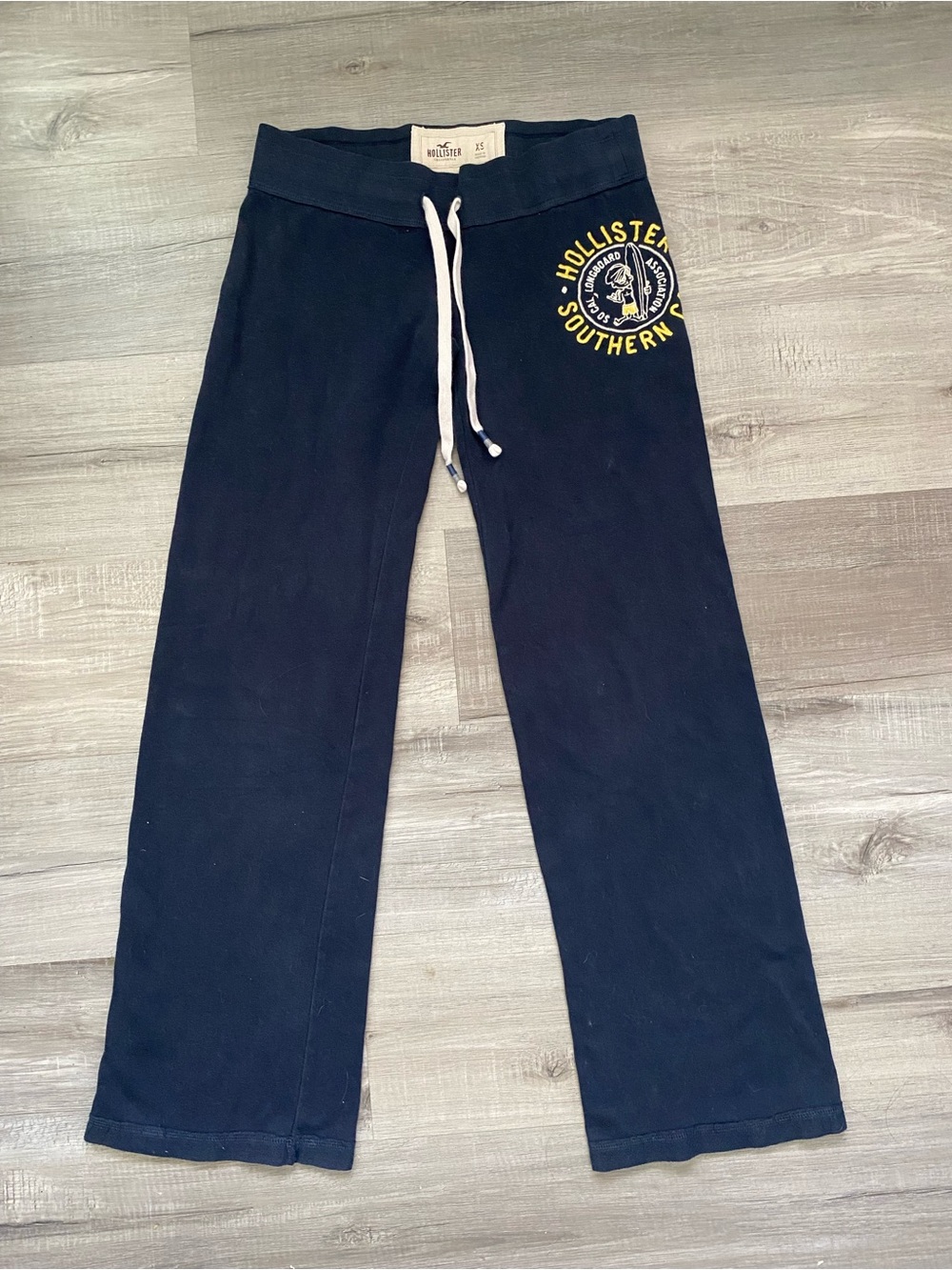 Hollister XS Navy Blue Low Rise Drawstring Sweatpants with Embroidered Logo